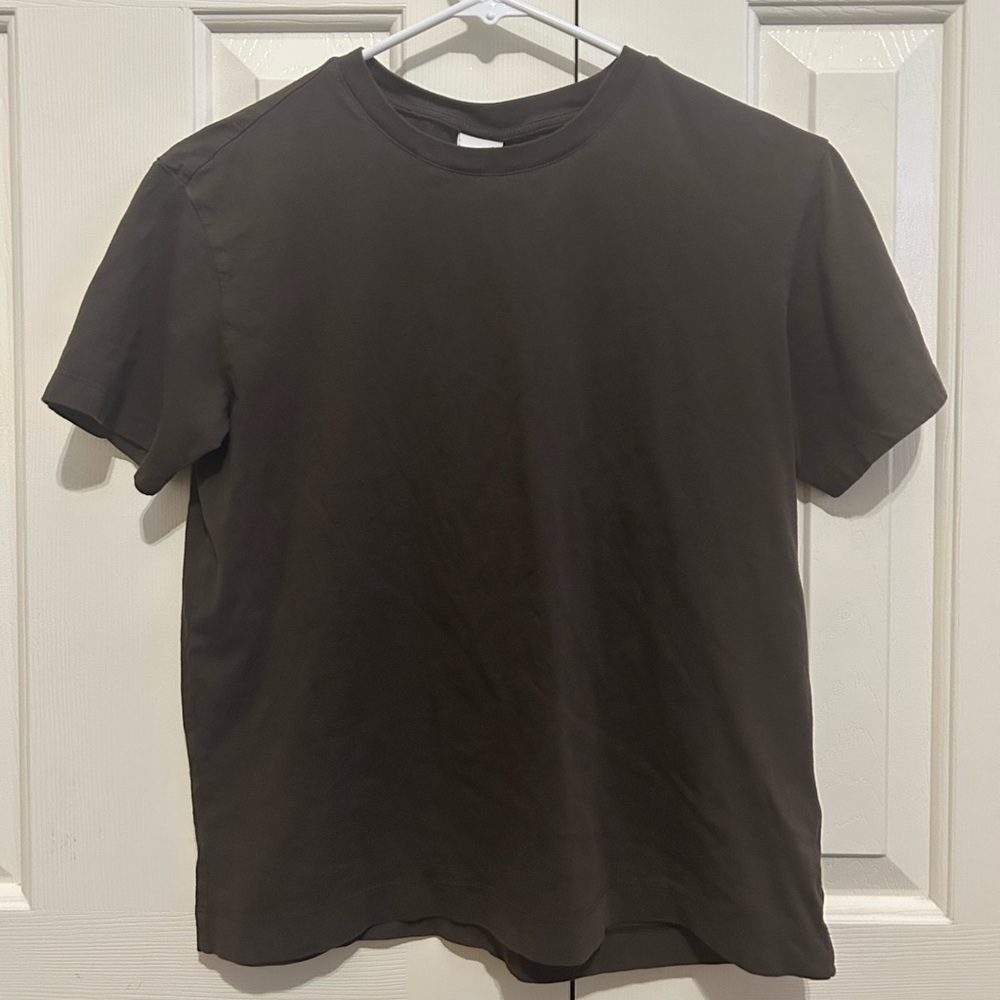 H&M Dark Brown Short Sleeve Tee